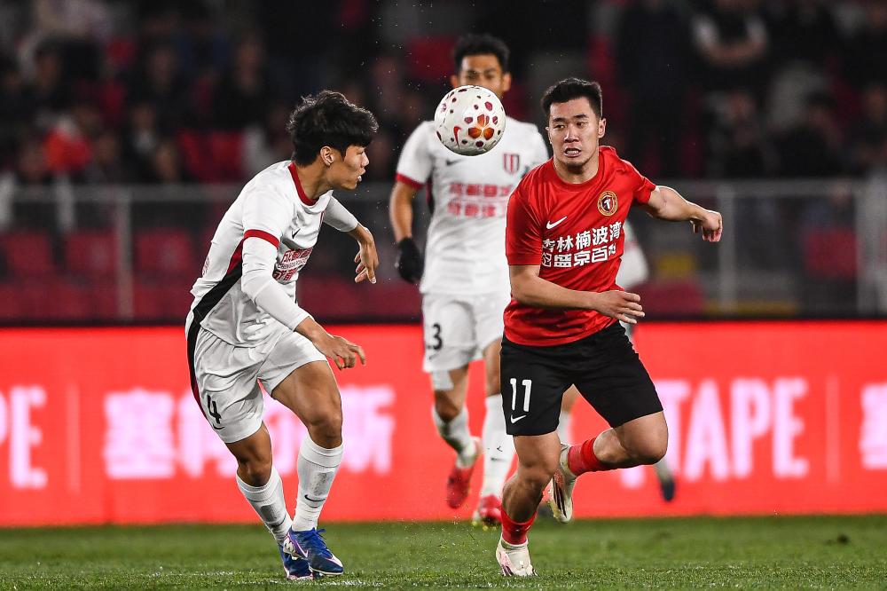 杜伦砍下22加14助活塞双杀森林狼兰德尔空砍27仍难挽败局华子缺阵错失奖项
